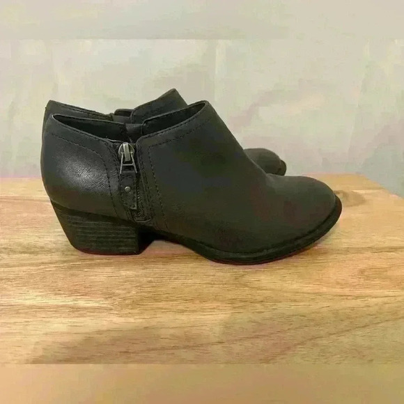 Women's Naturalizer Jovana Zip-Up Dark Grey Booties, Size‎ 7.5 - Picture 7 of 7